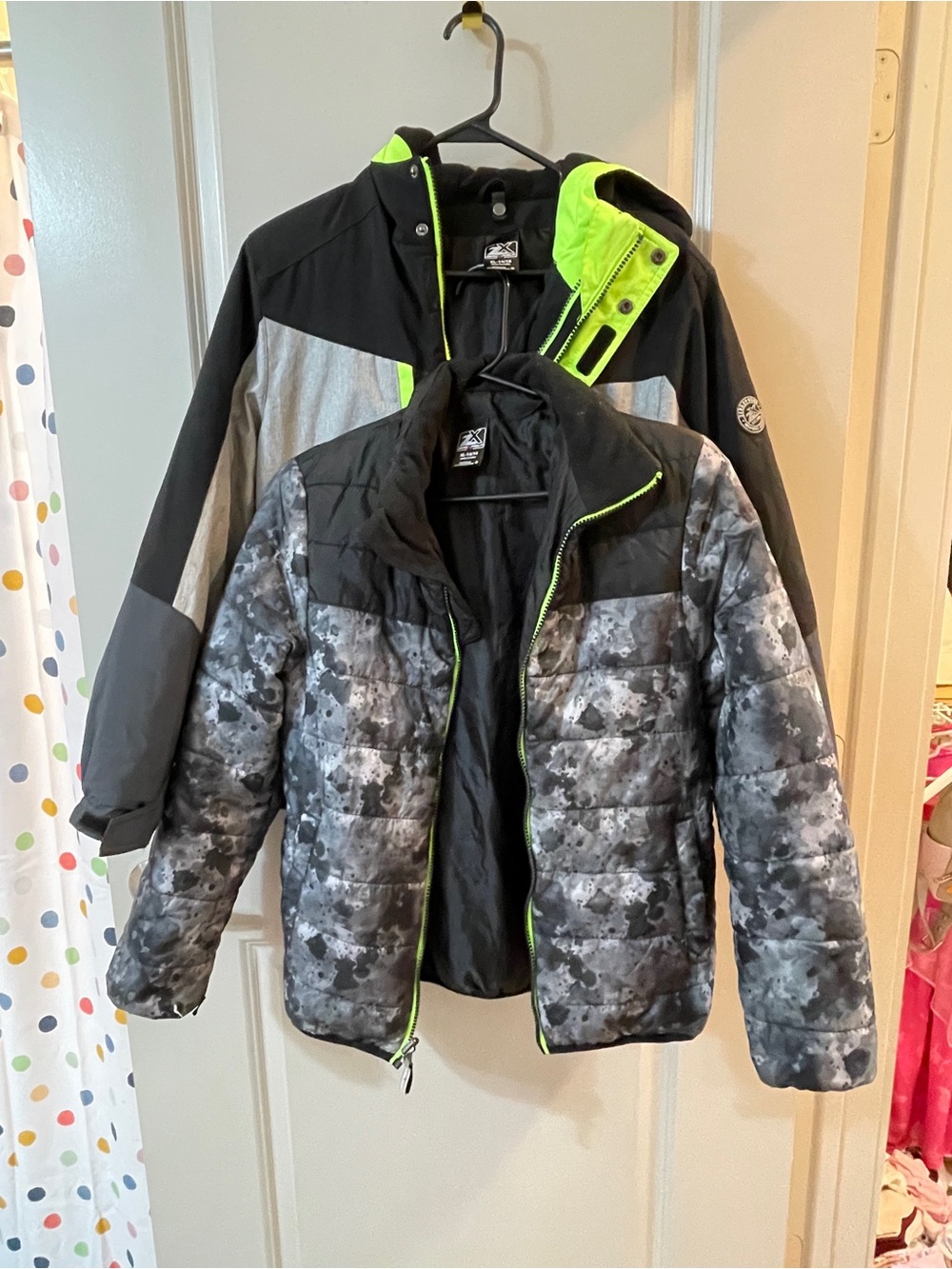 ZeroXposur Kids Black & Gray 3 in 1 Puffer Jacket and shell with Neon Green Tri